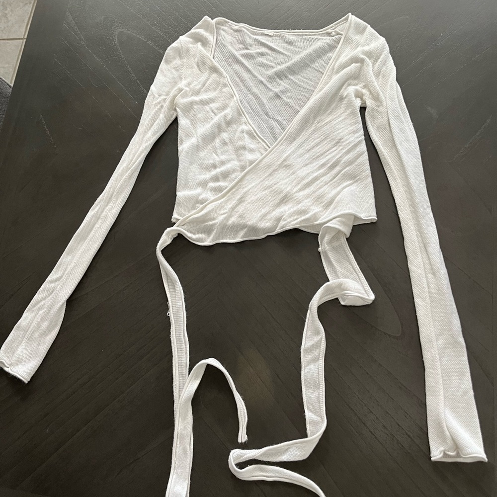 Lululemon Wrap white sweater size 0 or 2
